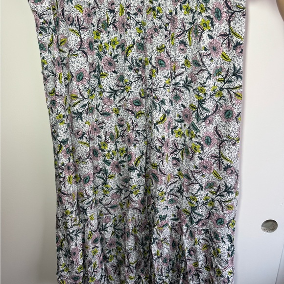 EUC Torrid Floral Maxi Swiss Dot Ruffle Hi-Low Skirt Size 3 22/24 3X - Picture 5 of 7